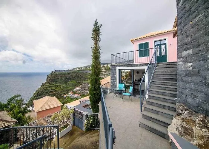 Lombo Do Doutor Cottage 1 By Mth